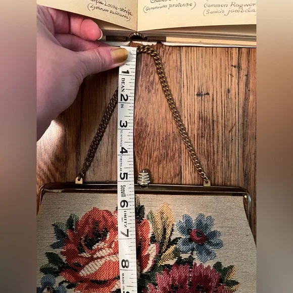 Vintage Tapestry Needlepoint Floral Purse - Picture 7 of 7